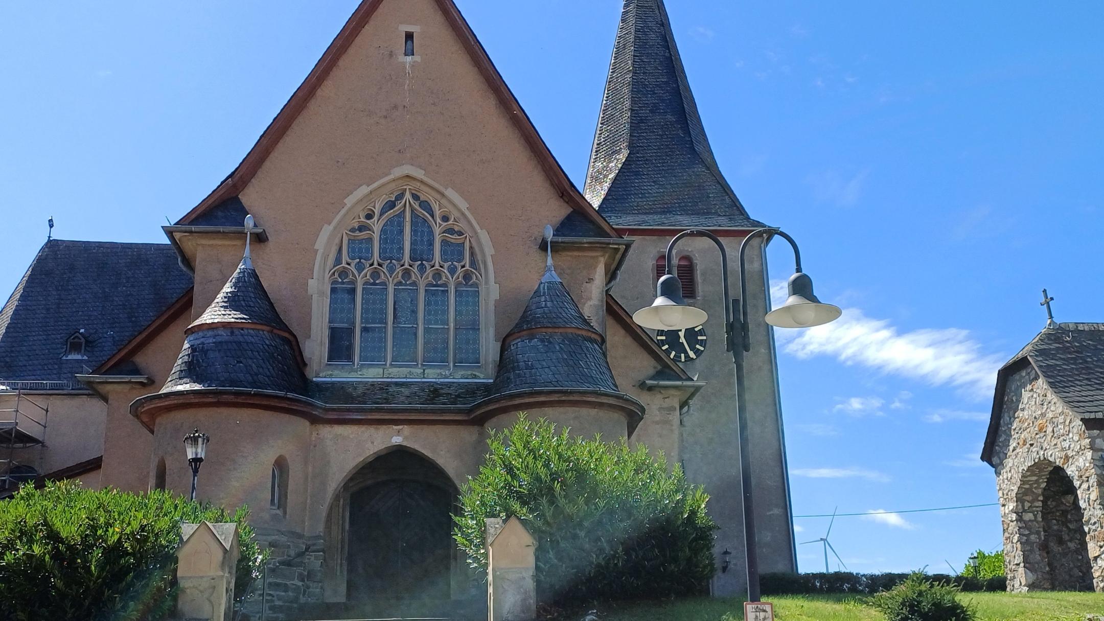 Kirche Maria Geburt, Berglicht