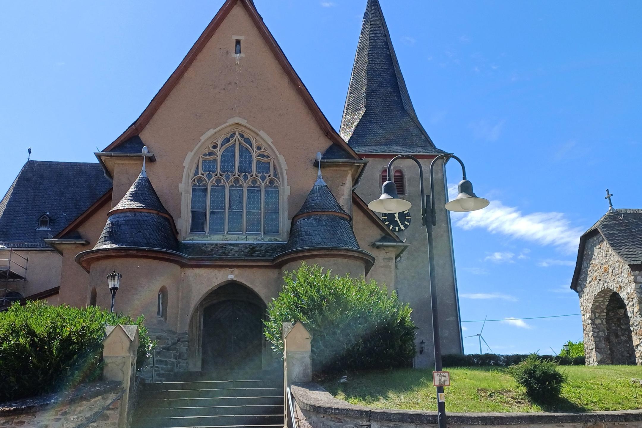 Kirche Maria Geburt, Berglicht