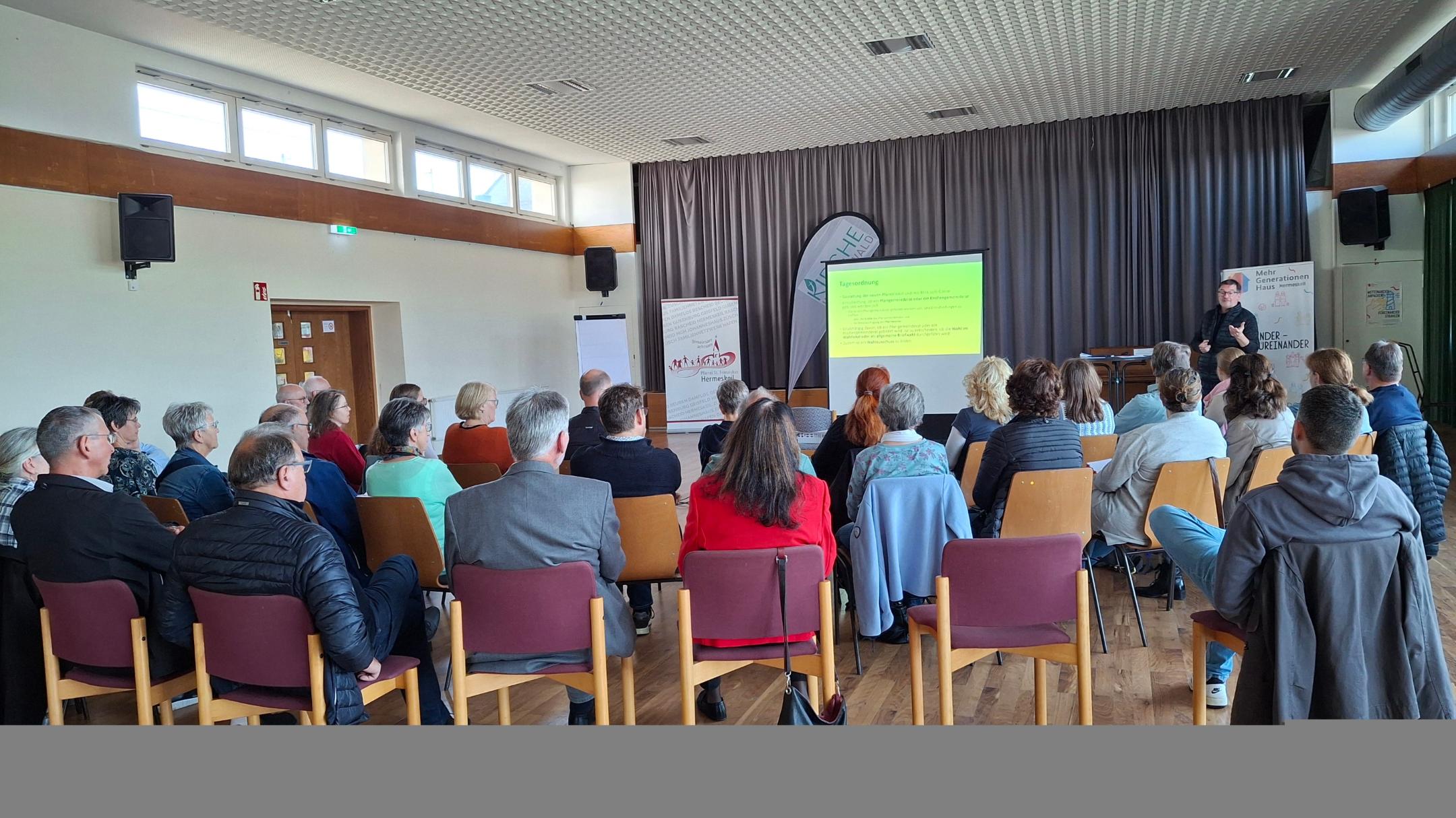 Kirchengemeinderat mit verschiedenen Ausschüssen und lokalen Teams